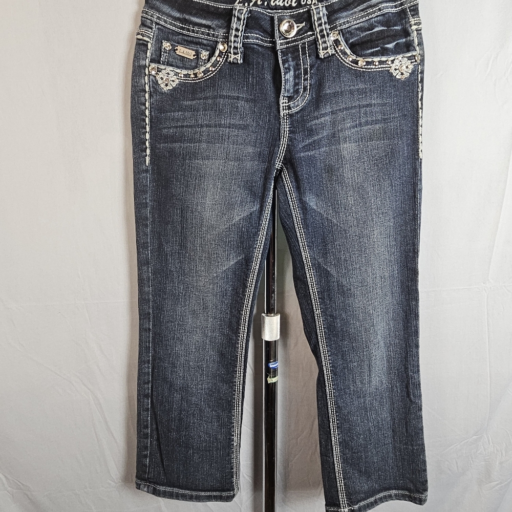 L a idol rhinestone studded bling capri jeans size 3